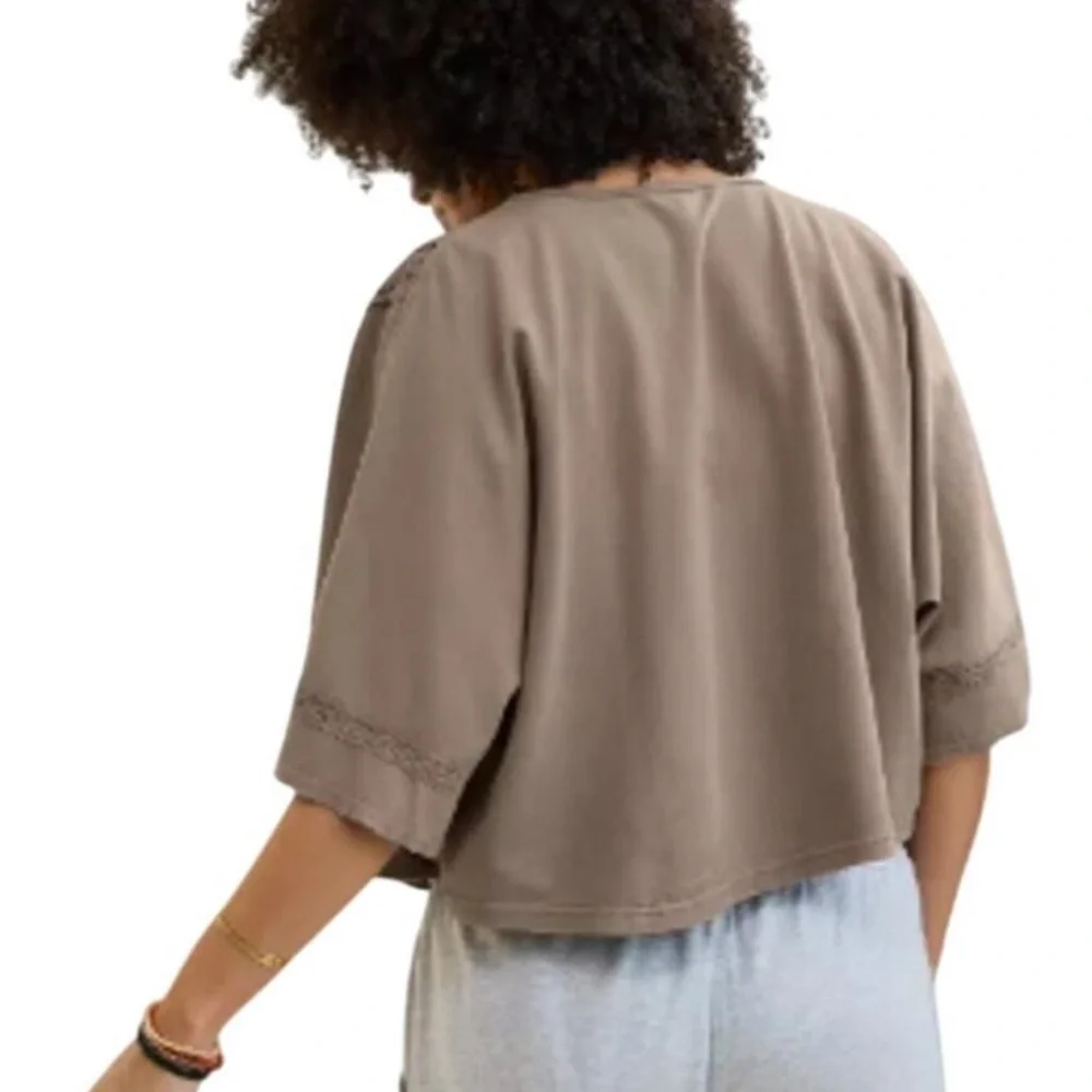 Arie Knit Button-Up Short Sleeve Blouse - Picture 2 of 10